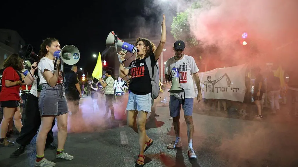 Protesters have continued demanding a ceasefire and a return of Israeli hostages