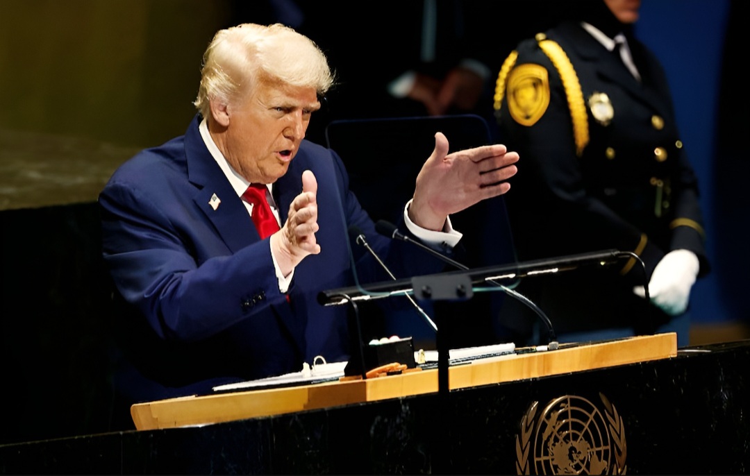 শরিয়াহ আইন’ জারি করতে চান বলে  অভিযোগ তুলেছিলেন মার্কিন প্রেসিডেন্ট