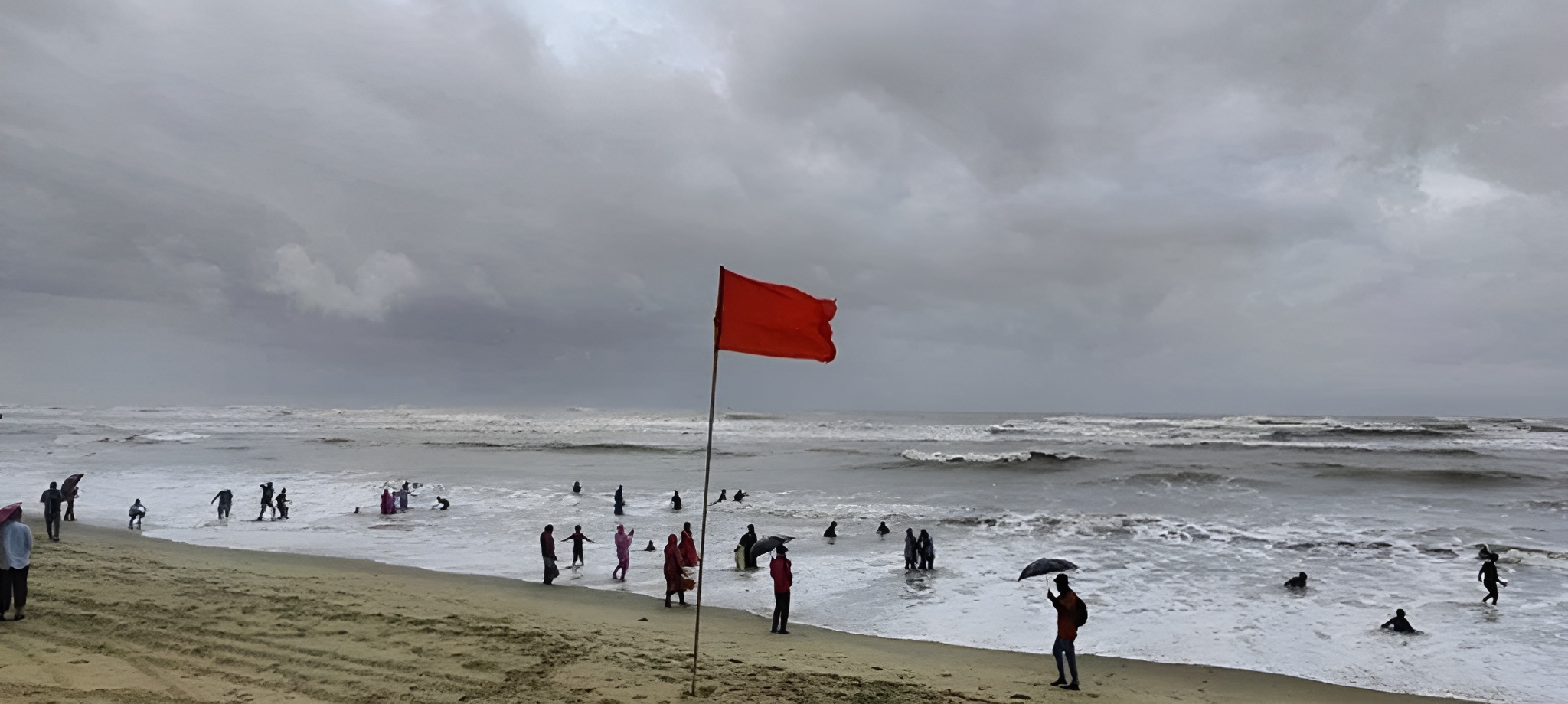 সমুদ্রবন্দরে ৩ নম্বর সতর্ক সংকেত