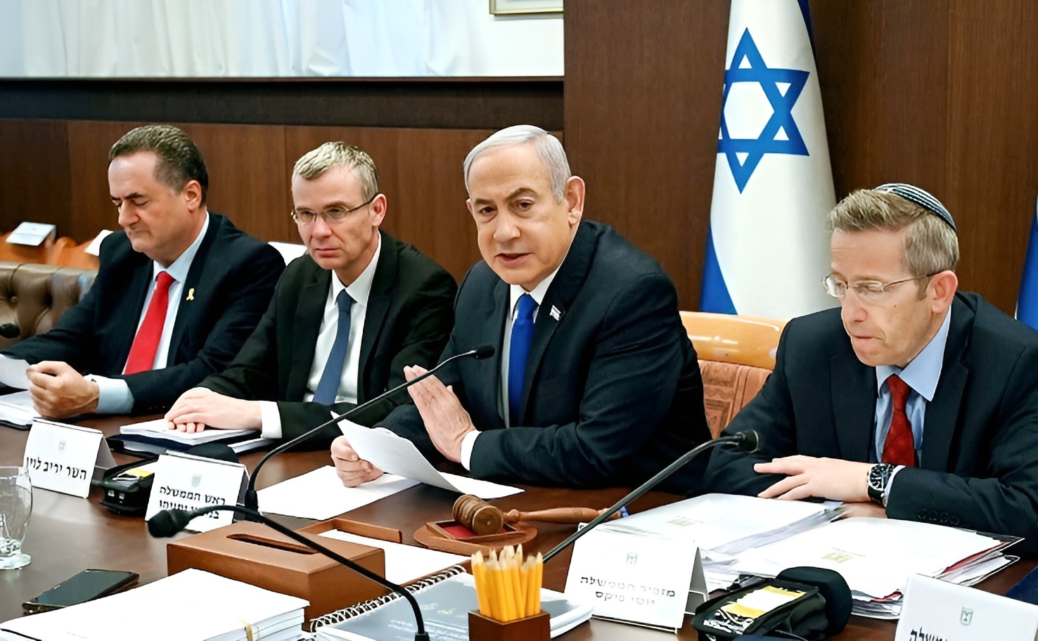 গাজা যুদ্ধবিরতির সূচনা পর্যায়ের চুক্তিতে কিরূপ প্রতিক্রিয়া ইসরাইলের 