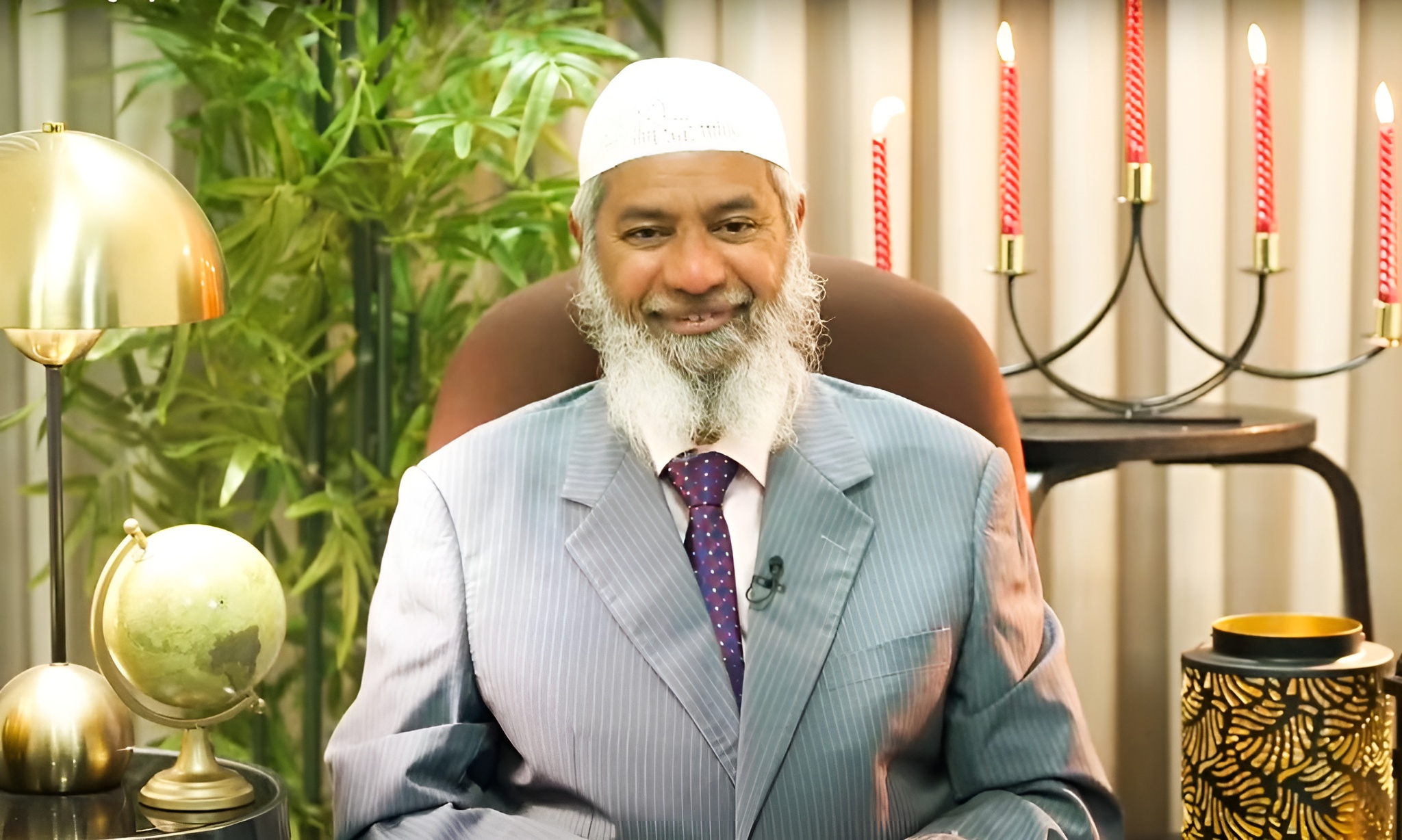 প্রথমবার ঢাকায় আসছেন জাকির নায়েক 