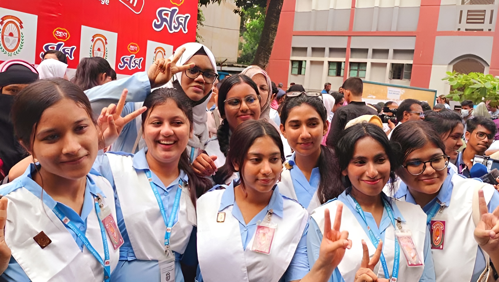 প্রতিবারের মতো এবারও এগিয়ে মেয়েরা