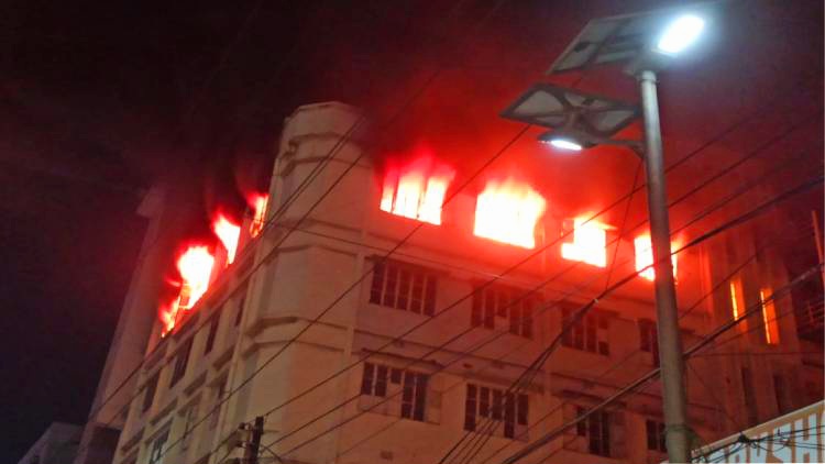 মিরপুরে আগুনের সূত্র এখনো পর্যন্ত অজানা