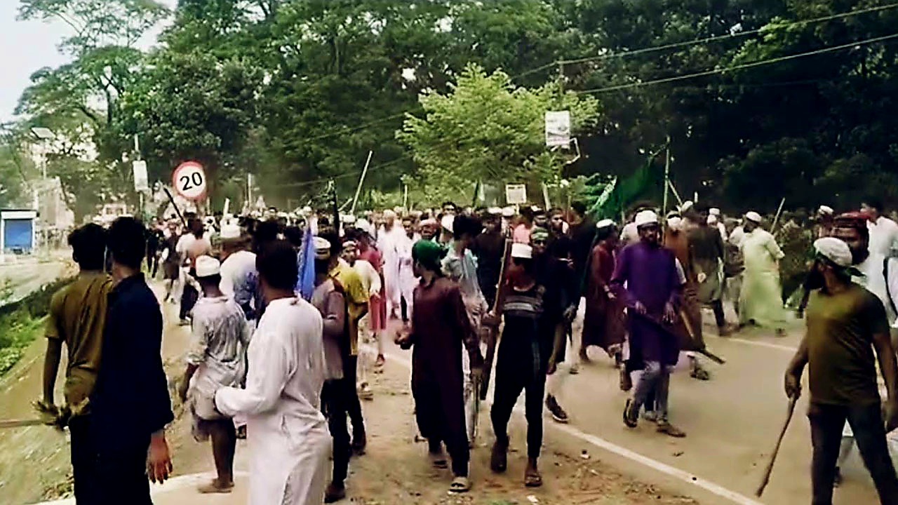 ব্রাহ্মণবাড়িয়াতে দুই পক্ষের সংঘর্ষ