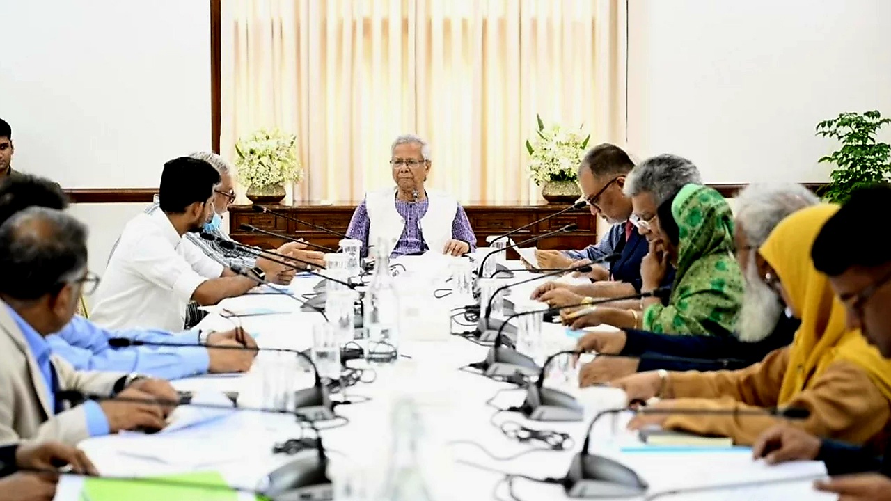 গণভোট বিষয়ক বৈঠকে উপদেষ্টা পরিষদ