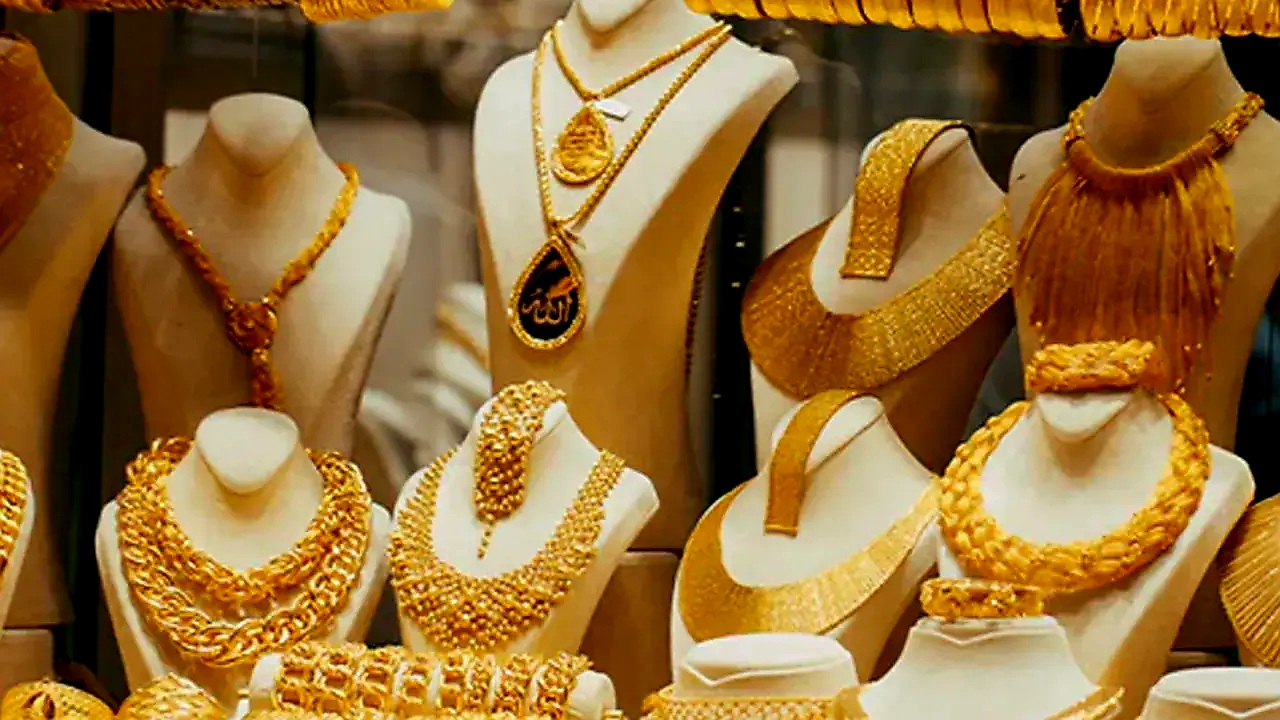 কত দামে বিক্রি হচ্ছে স্বর্ণ