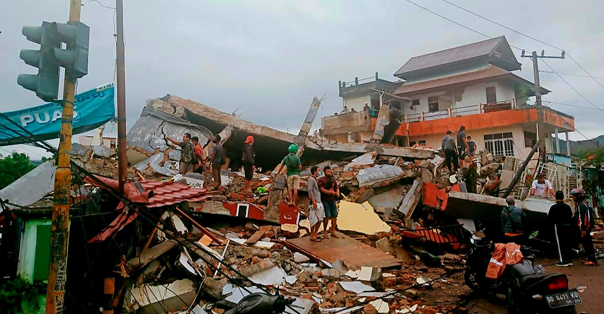 ইন্দোনেশিয়ায় শক্তিশালী ভূমিকম্প