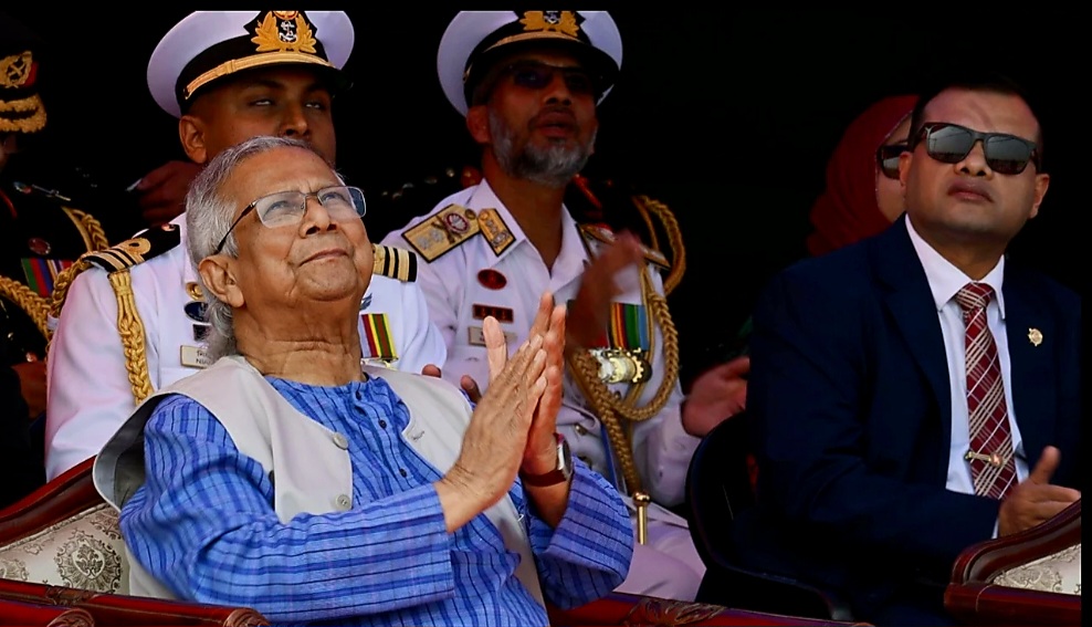 জাতীয় প্যারেড অনুষ্ঠানে ড.ইউনুস 