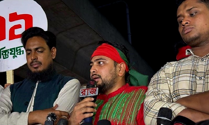 মুক্তিযুদ্ধের নামে যদি মুজিববাদের আকাঙ্ক্ষা চাপিয়ে দেওয়া হয় তাহলে সেটি প্রতিহত করবো