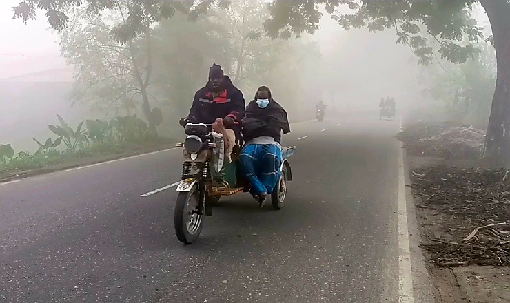 চুয়াডাঙ্গাতে দেখা মিলছে না সূর্যের