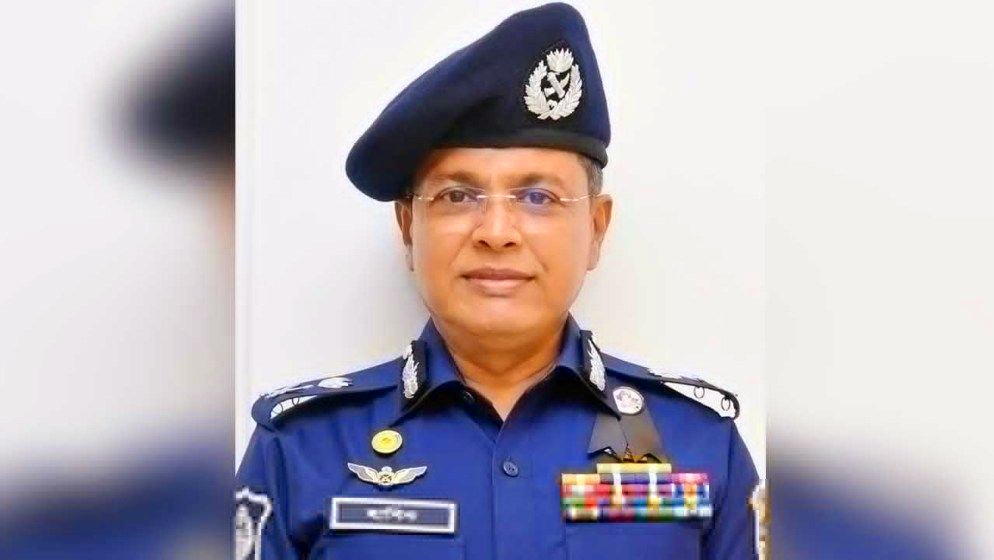 আজ সাবেক ডিএমপি কমিশনার হাবিবুরের বিরুদ্ধে আনুষ্ঠানিক অভিযোগ দাখিল