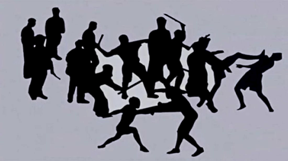 হাতিয়াতে চর দখল করা নিয়ে দু'পক্ষের সংঘর্ষ