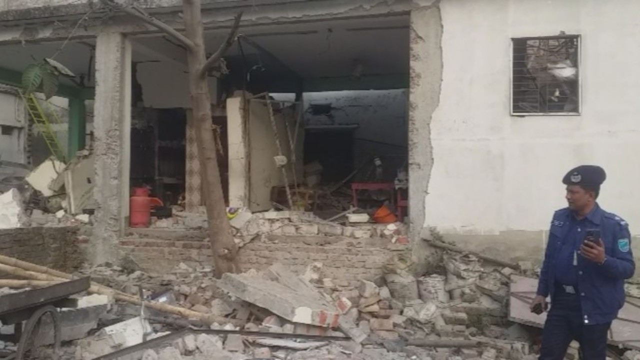 মাদ্রাসায় ভয়াবহ