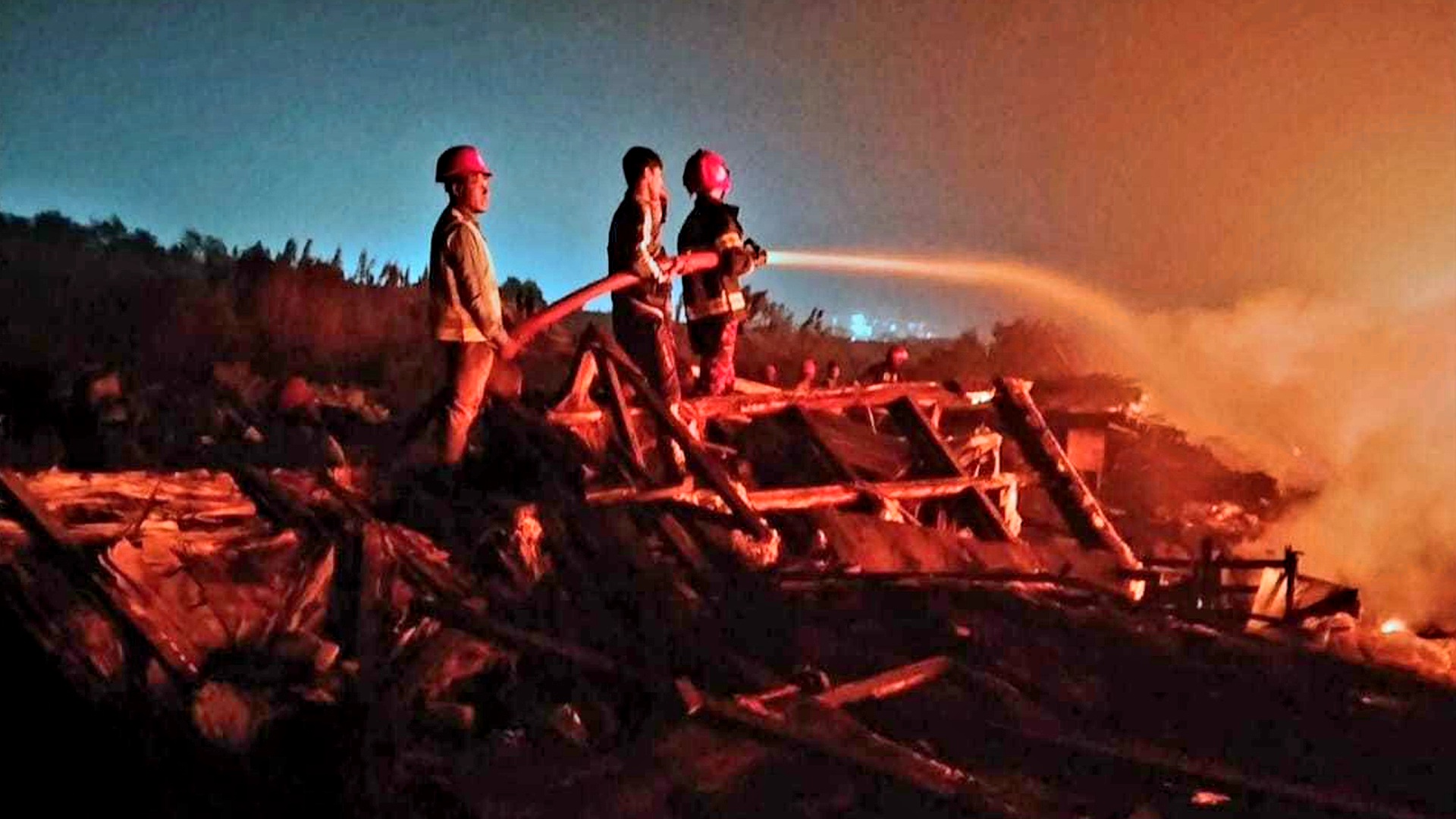 বিদ্যুৎ কেন্দ্রের স্ক্র্যাপ ইয়ার্ডের আগুন নিয়ন্ত্রণে