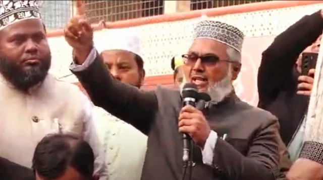 বক্তব্যের সময় মৃত্যুর কোলে ঢলে পড়েছেন অধ্যাপক আবুল হাশেম