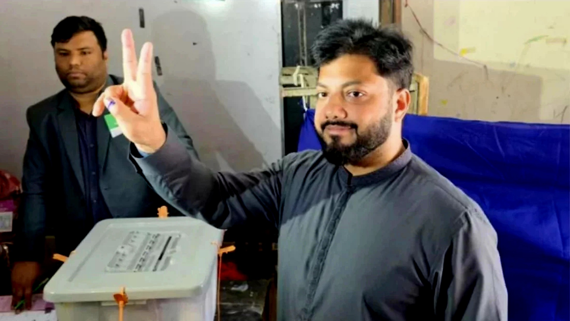 ঢাকা-৬ আসনে ইশরাকের জয়লাভ 