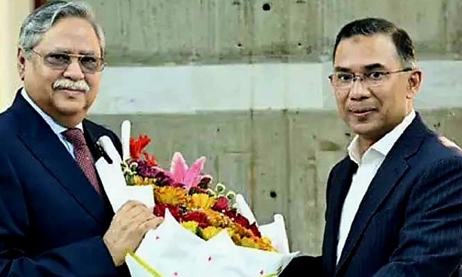 রাষ্ট্রপতি ও নতুন প্রধানমন্ত্রীর মাঝে শুভেচ্ছা বিনিময়