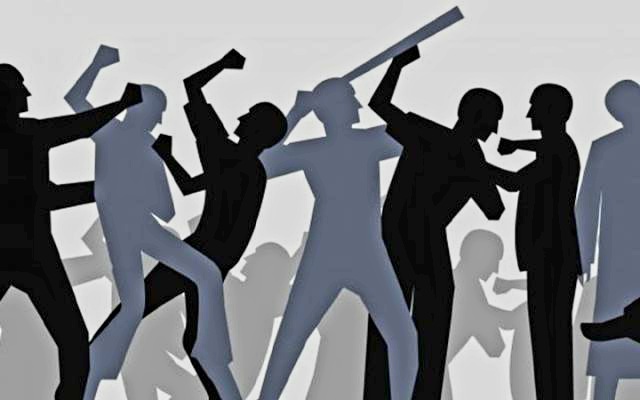 আলাদা সংঘর্ষে নিহত দুই